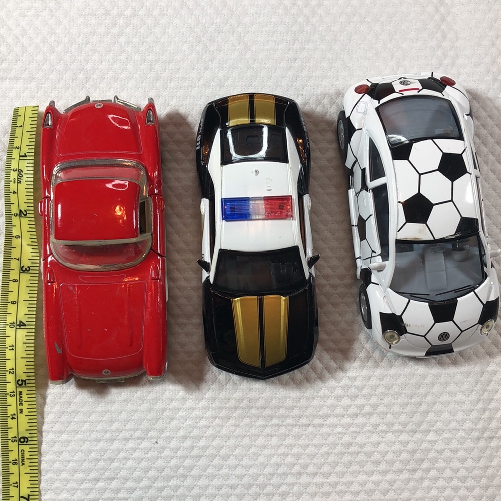 Die Cast Cars - Picture 6 of 6